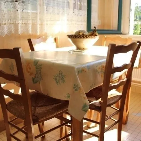 Vakantiehuis Maison Lagord, 4 Pieces, 5 Personnes - Fr-1-246-526 *