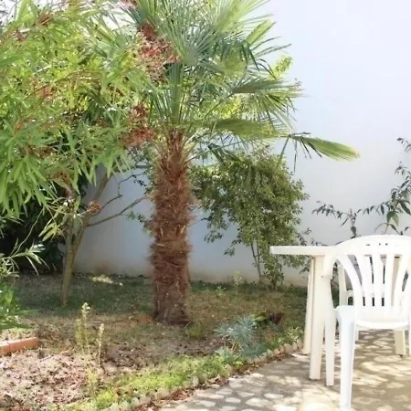 Vakantiehuis Maison Lagord, 4 Pieces, 5 Personnes - Fr-1-246-526 Lagord